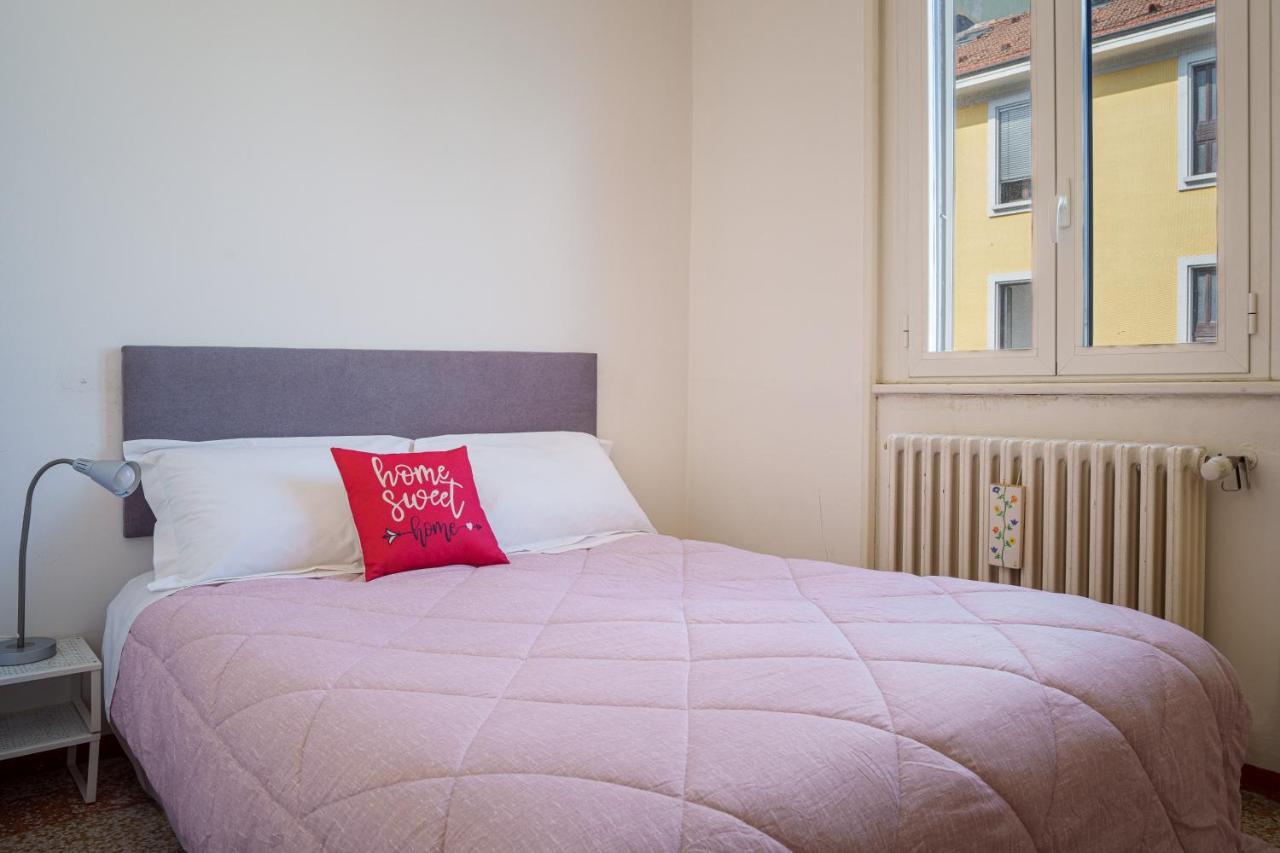 Accomodo Mib13 Bivano Navigli Milánó Kültér fotó